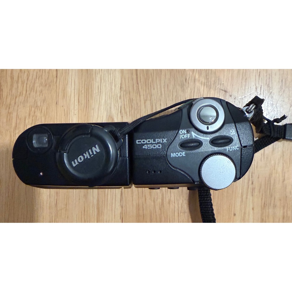 Nikon Coolpix 4500 Digital Camera 4.0MP 4x Zoom Swivel Body Black MH-53 Charger - Picture 5 of 11